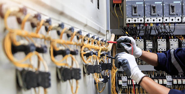 Professional Electrician technician working in Burns Harbor, IN